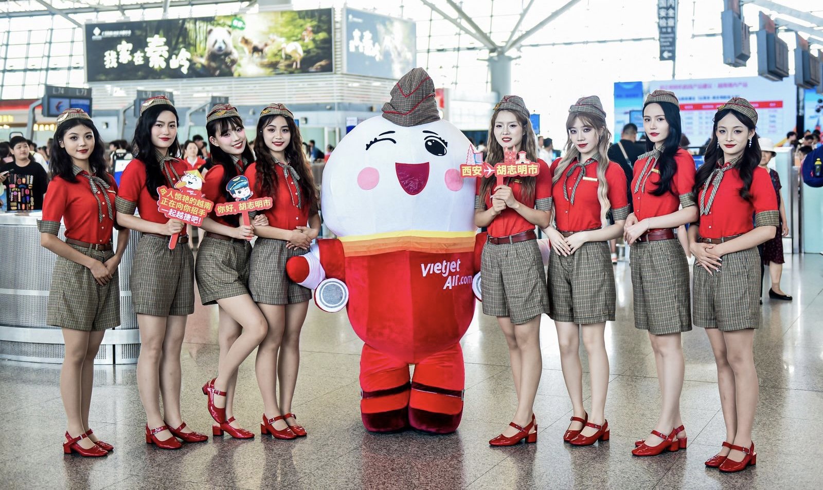 Launch of Ho Chi Minh City-Xian route_2
