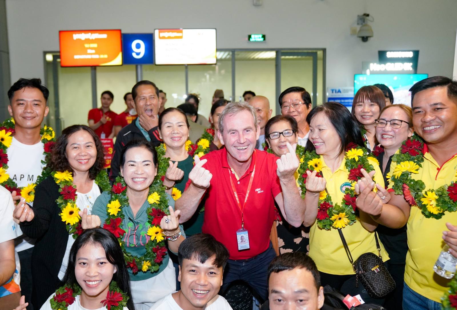 Launch of Ho Chi Minh City-Xian route_4