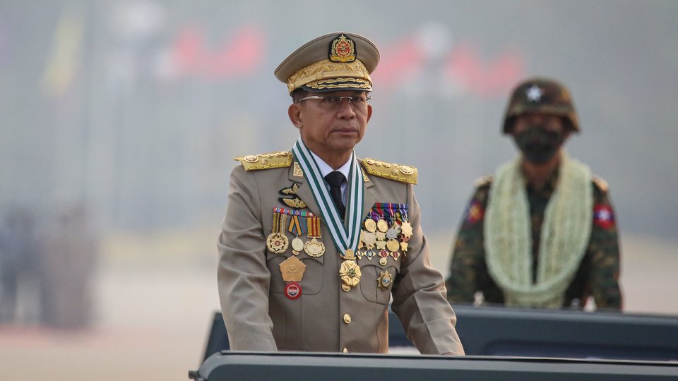 មេយោធាភូមា លោក មីន អ៊ុងឡាំង