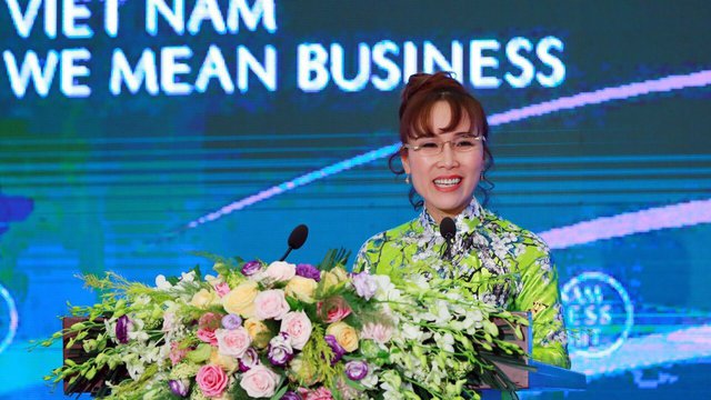 លោកស្រី Nguyen Thi Phuong Thao ប្រធាន និង​ជា​នាយិកា​ប្រតិបត្តិ​របស់​ក្រុមហ៊ុន​អាកាសចរណ៍ Vietjet។