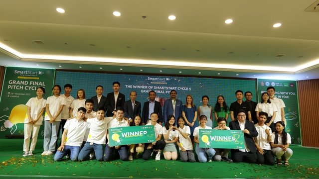 ជ័យលាភីនៃកម្មវិធី SmartStart Young Innovator ទទួលបានរង្វាន់ទឹកប្រាក់ ១ម៉ឺនដុល្លាអាមេរិក
