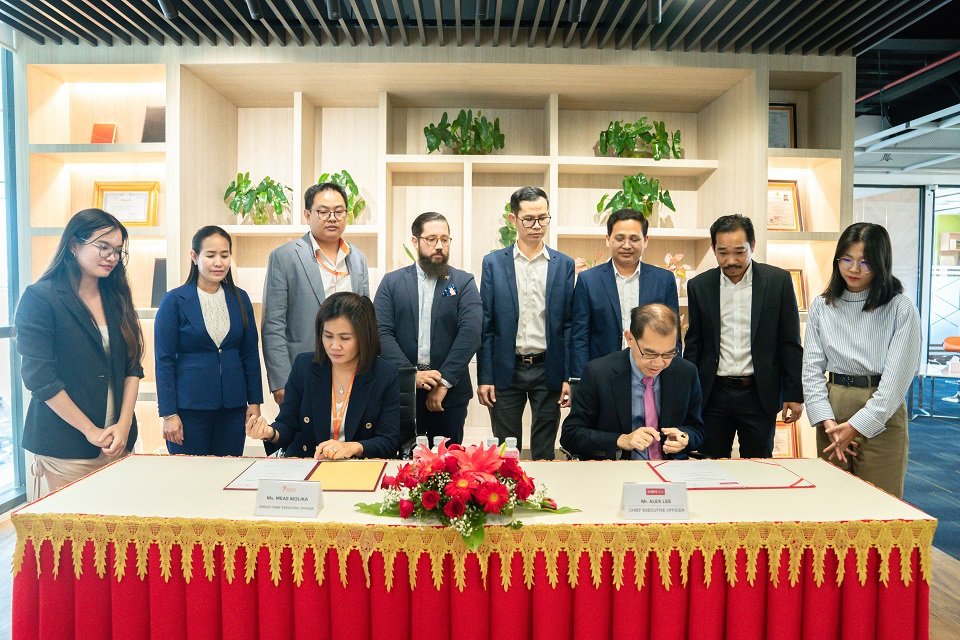 iCare Benefits Cambodia ចាប់ដៃគូជាមួយ ហ្វតតេ ឡាយហ្វ៍ ដើម្បីផ្តល់សេវាធានារ៉ាប់រងអាយុជីវិតឥតគិតថ្លៃ