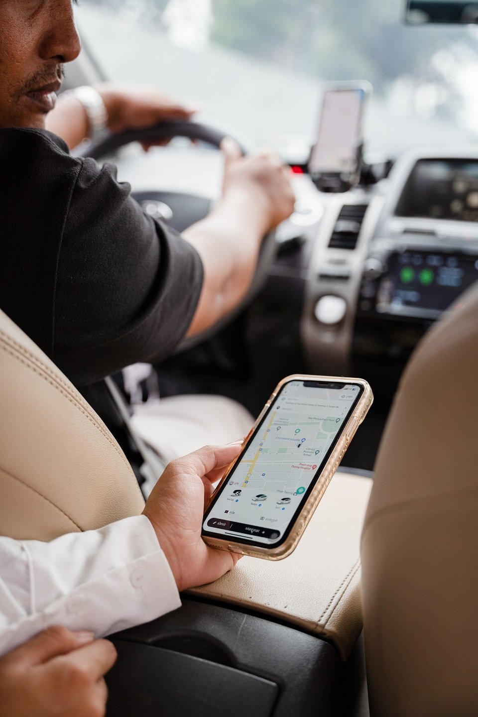 NHAM24 Taxi មុខងារថ្មីរបស់ក្រុមហ៊ុនដឹកជញ្ជូនម្ហូបអាហារ NHAM24