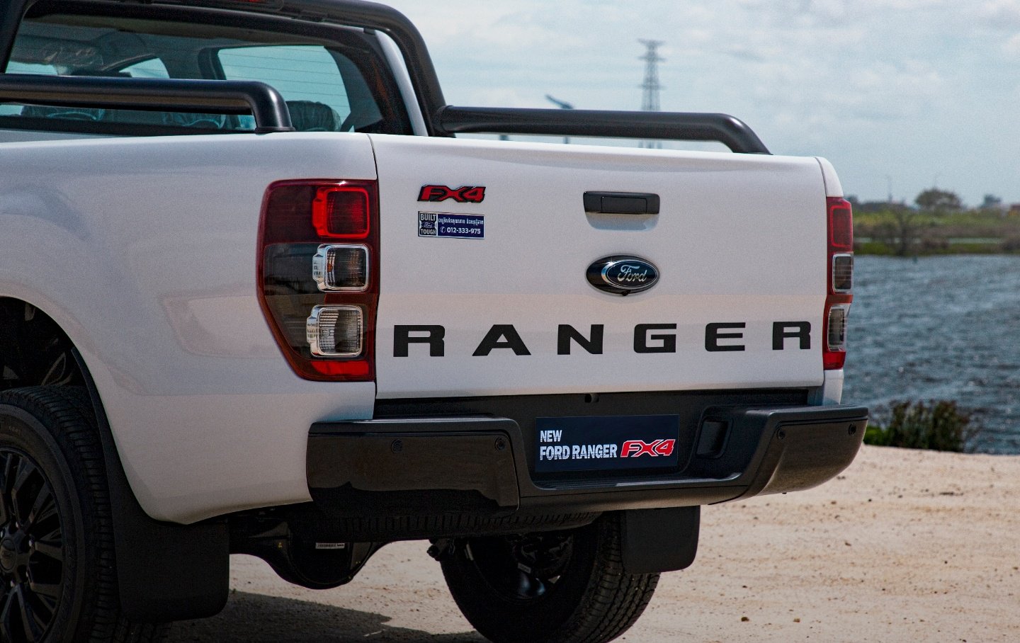 ផ្នែកខាងក្រោយ នៃរថយន្ដ Ford Ranger FX4 ស៊េរីថ្មីឆ្នាំ 2022