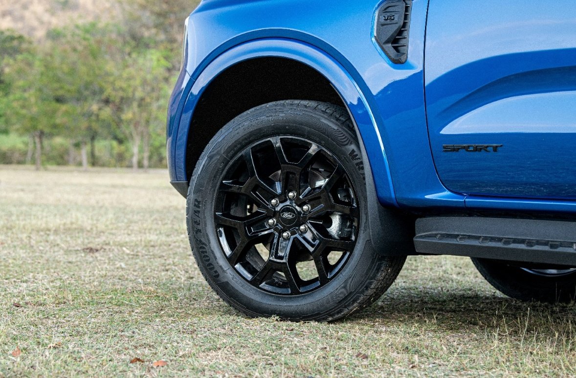 Ford Everest ស៊េរីថ្មីឆ្នាំ 2023