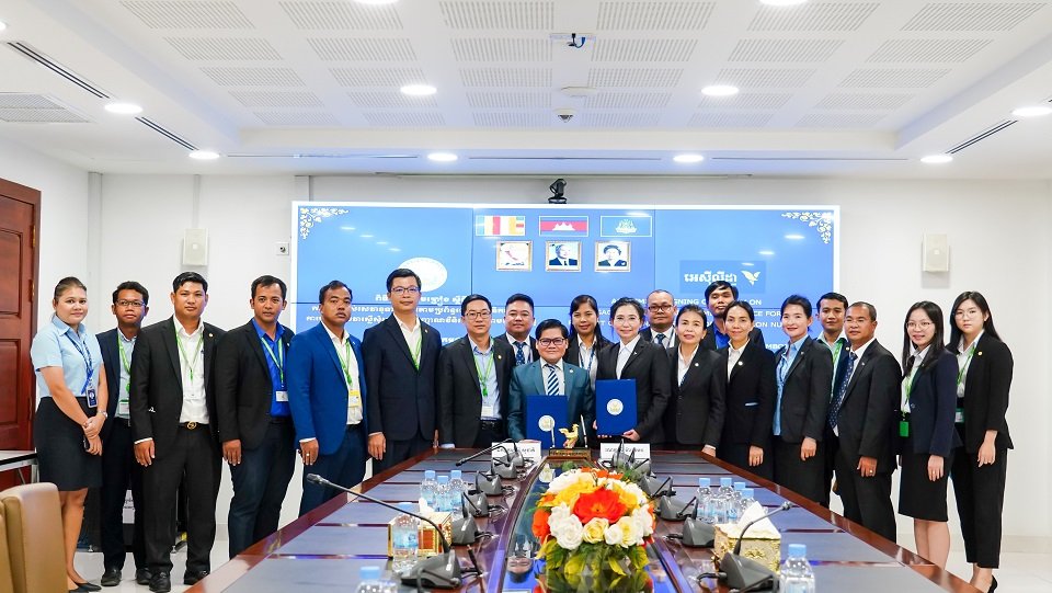និយ័តករមូលបត្រកម្ពុជា និងធនាគារ អេស៊ីលីដា ចាប់ដៃគ្នាលើសេវាទូទាត់ប្រាក់តាមប្រព័ន្ធអេឡិចត្រូនិកសម្រាប់វិស័យមូលបត្រ