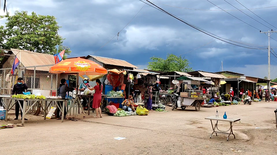 ការផ្គត់ផ្គង់បន្លែ ត្រីសាច់ កំពុងប្រឈមនឹងការដឹកជញ្ជូន ក្រោយមានវិធានការបិទខ្ទប់