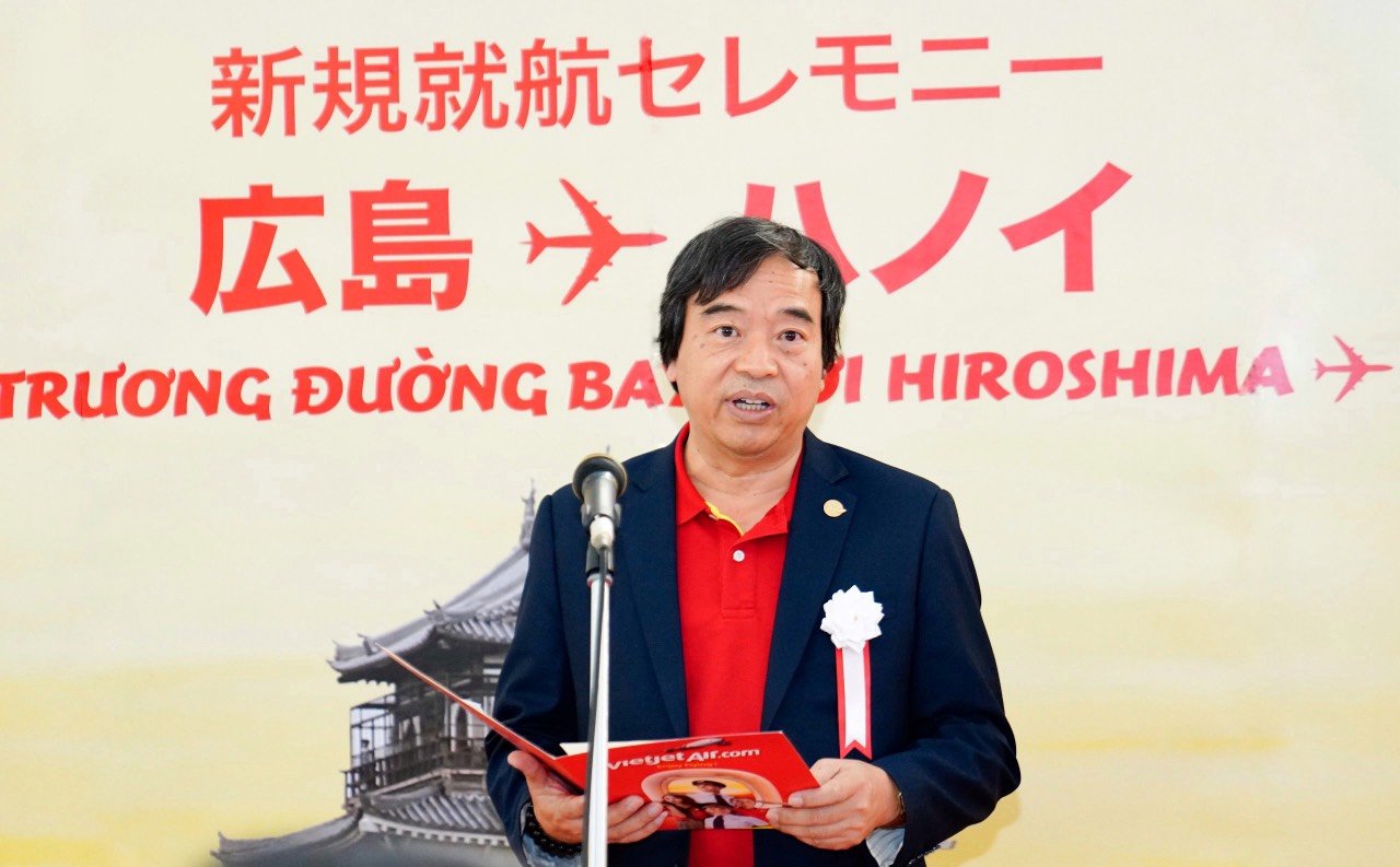 Vietjet_Vice_President_Nguyen_Duc_Thinh_expresses_the_airline’s