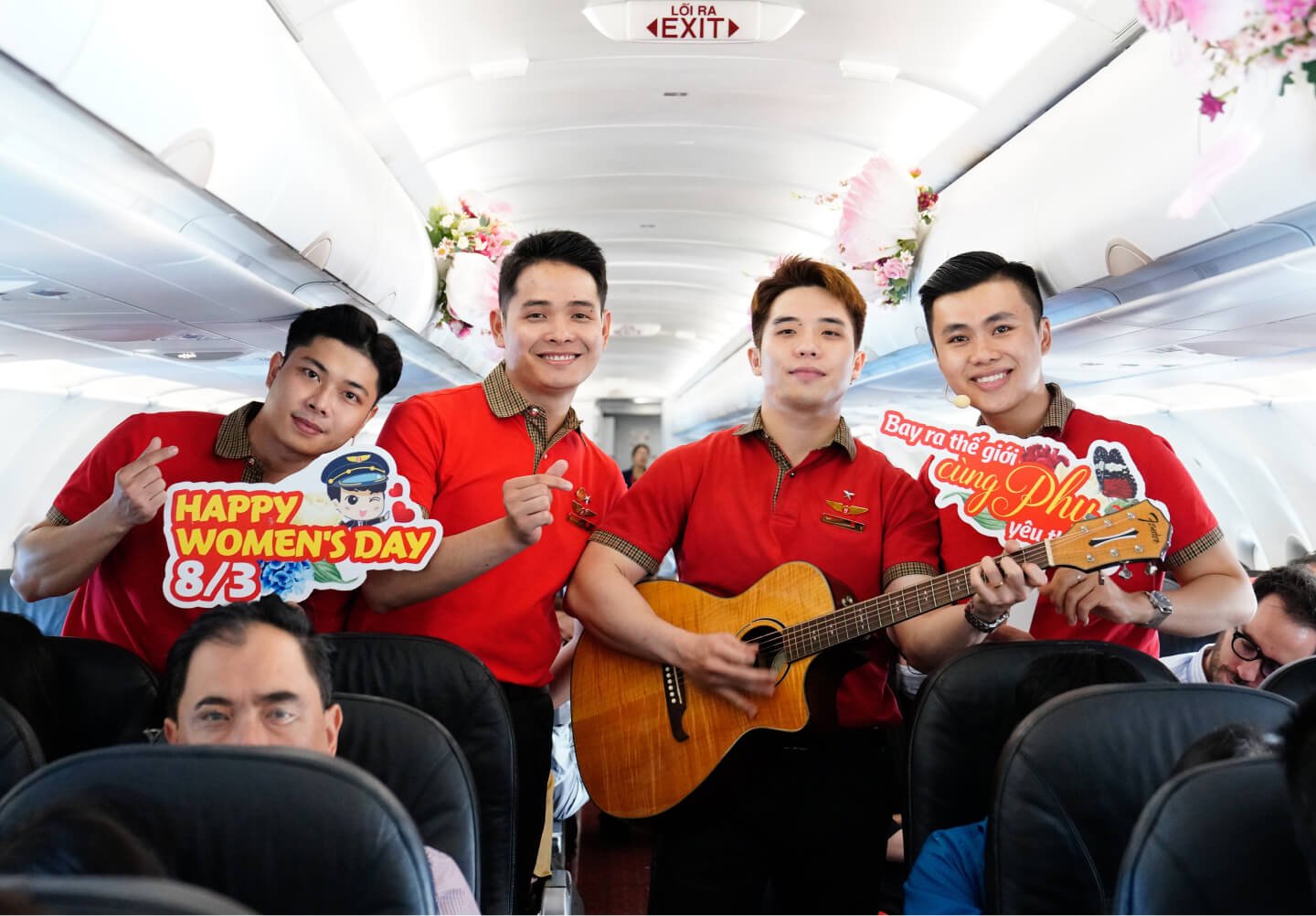 Vietjet cabin crew (1)