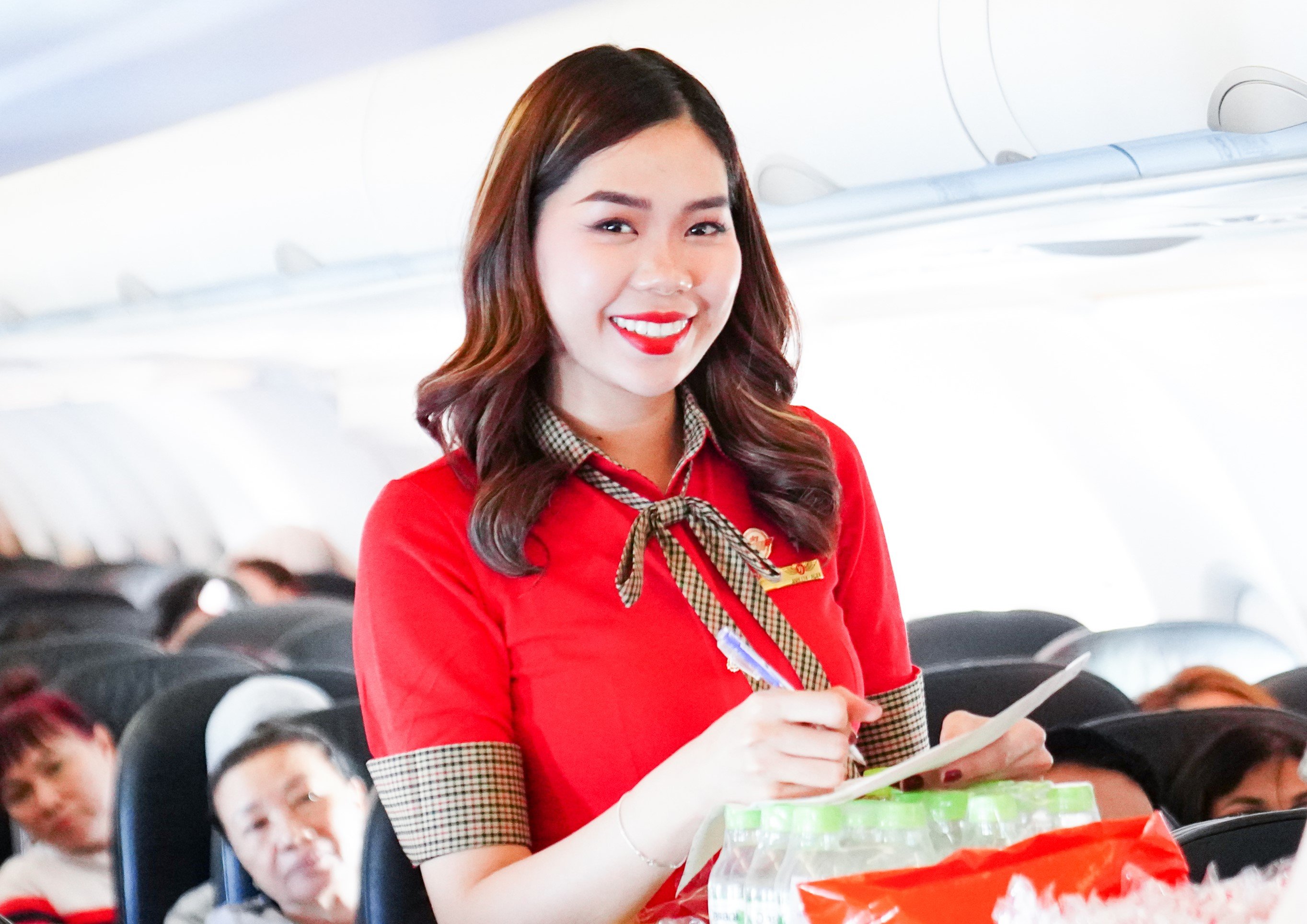 Vietjet cabin crew