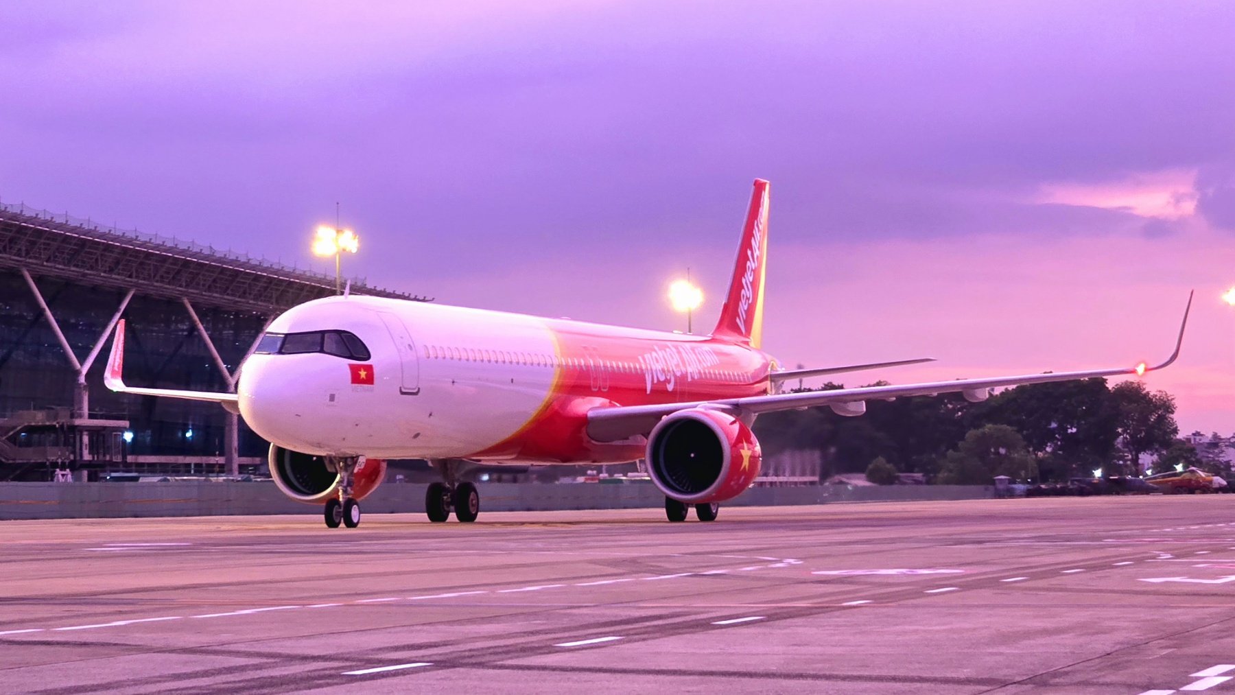 Vietjet operates modern and new Airbus fleet