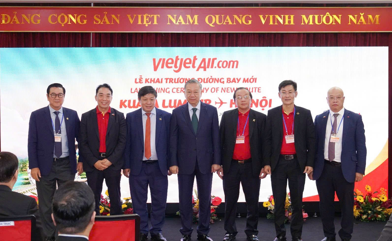 Vietnam’s_General_Secretary_To_Lam,_along_with_high_ranking_delegates
