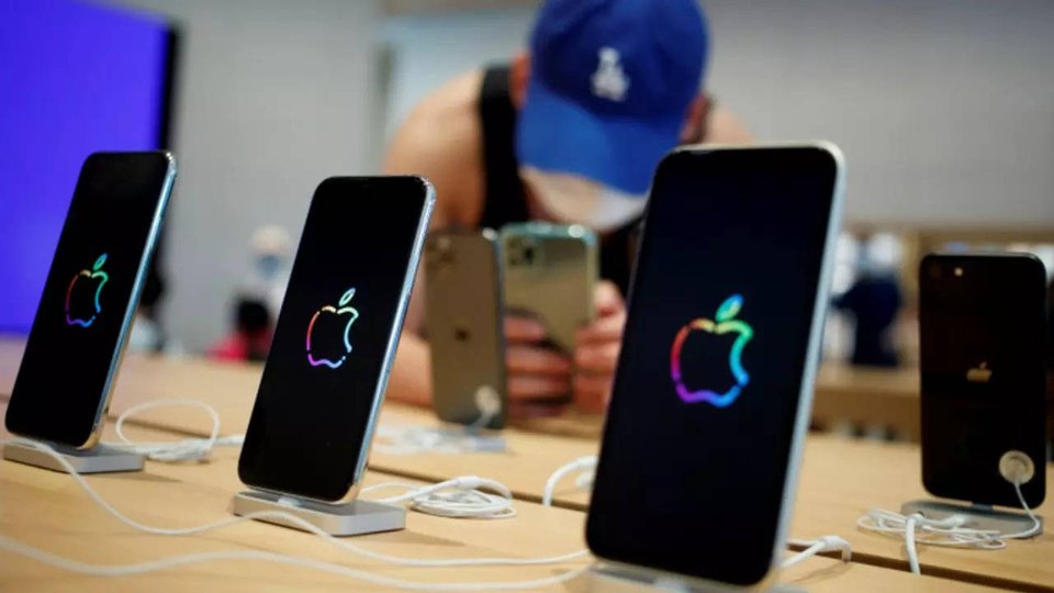 Apple ប្រឈមនឹងការធ្លាក់ចុះការផលិត iPhone ដល់ទៅ៣០% ក្នុងខែវិច្ឆិកា ដោយសារការផ្ទុះកូវីដ១៩ នៅរោងចក្រដំឡើងមួយក្នុងប្រទេសចិន