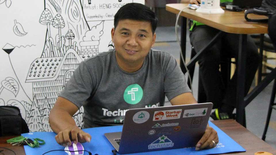 លោក បេ ចន្ត្រា សហស្ថាបនិក​​ Emerald Hub។