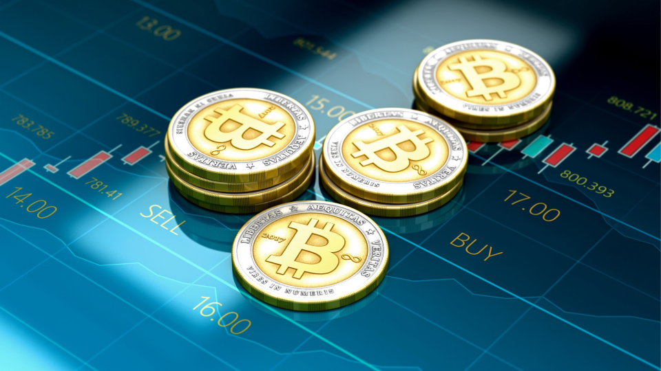 រូបកាក់ Bitcoin ដែលជារូបិយវត្ថុ Crypto កំពុងមានចរាចរច្រើនលើទីផ្សារ