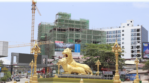 អង្គការ សង្គមស៊ីវិល អំពាវនាវឲ្យមានការផ្អាកជាបន្ទាន់នូវគម្រោងសាងសង់ទាំងអស់ ក្នុងខេត្តព្រះសីហនុដើម្បីត្រួតពិនិត្យ និងវាយតម្លៃពីសុវត្ថិភាព (រូបភាព៖ ហេង ភារម្យ)