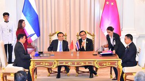 បណ្ឌិត្យសភា​វិទ្យាសាស្ត្រចិន (CAS) និង​ក្រុមហ៊ុន​ថៃ SCG ចុះ​ហត្ថលេខា​លើ​កិច្ច​ព្រមព្រៀង​ភាព​ជាដៃគូ ដោយ​មាន​វត្តមាន​ជា​សាក្សី​ពី​នាយករដ្ឋមន្ត្រី​នៃ​ប្រទេស​ទាំងពីរ នាថ្ងៃទី៥ វិច្ឆិកា ២០១៩ នៅទីក្រុង​បាងកក ប្រទេសថៃ។