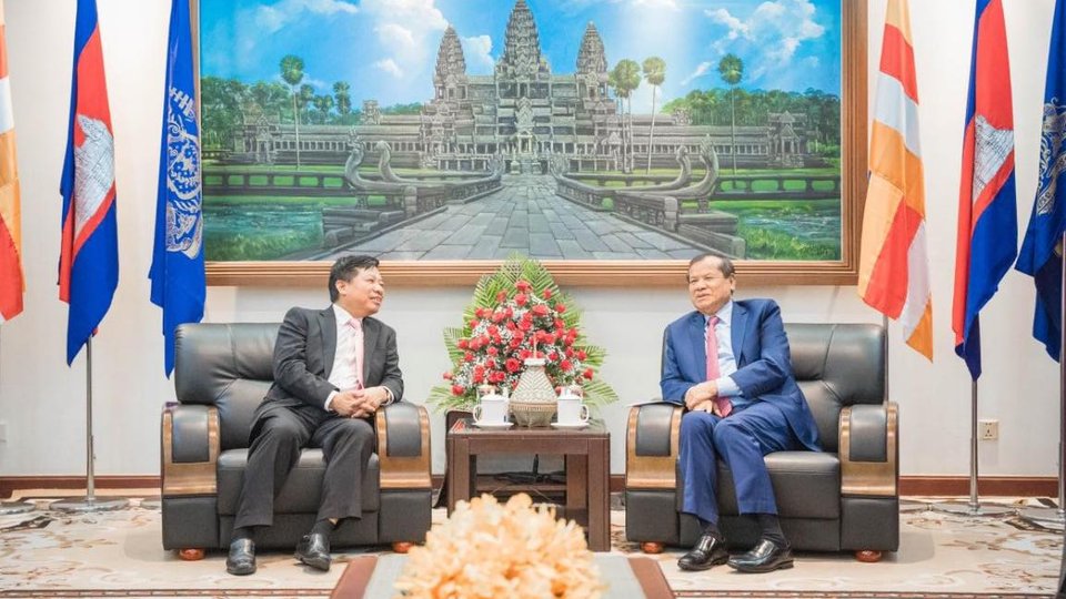 ជំនួបពិភាក្សាការងាររវាងឯកឧត្តម ថោង ខុន រដ្ឋមន្ត្រីក្រសួងទេសចរណ៍ ជាមួយលោក ង្វៀន ហ៊ុយតាង (Nguyen Huy Tang) ឯកអគ្គរដ្ឋទូតវៀតណាមប្រចាំកម្ពុជា