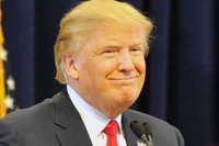 លោក ដូណាល់ ត្រាំ (Donald Trump) ប្រធានាធិបតី​សហរដ្ឋ​អាមេរិក ទី៤៥។