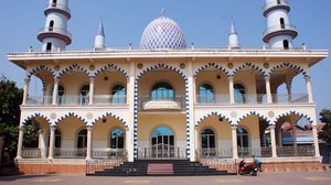 ឯកឧត្តម ឧស្ម័ន ហាសាន់៖  កម្មវិធីជួបជុំសាសនាធំៗរបស់ឥស្លាមបានសម្រេចលុបចោលអស់ហើយ (រូបភាព៖www.cpp.org.kh)
