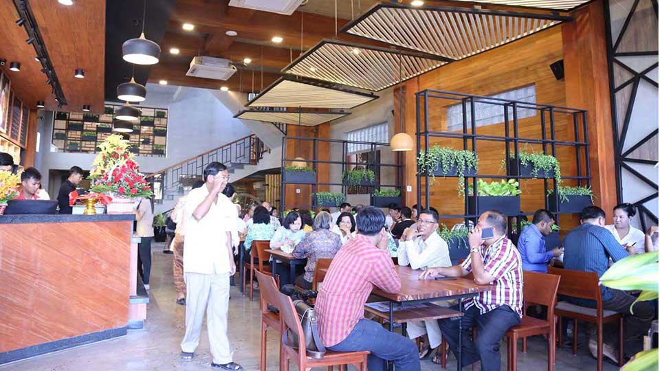 ហាងកាហ្វេ
