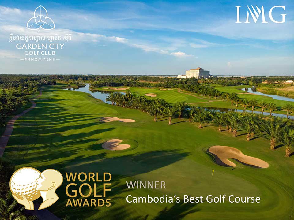 ទីលាន​វាយ​កូន​ហ្គោល មហាសេដ្ឋី លី យ៉ុងផាត់ ឈ្នះ​ពាន​រង្វាន់​ពិភពលោក​ពី​អេស្ប៉ាញ