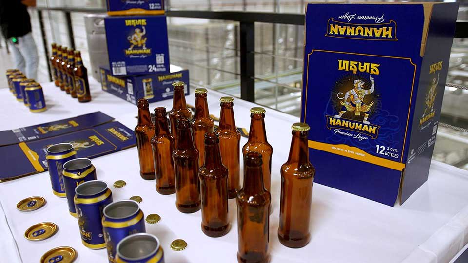 ក្រុមហ៊ុន ហនុមាន ប៊ែវើរីជីស បើកបង្ហាញនូវ​ខ្សែសង្វាក់ផលិតកម្មស្រាបៀរហនុមាន-Premium Lager