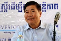 លោក​ឧកញ៉ា ហៃ លីអ៊ាង ប្រធាន​​អគ្គនាយ​ក្រុមហ៊ុន Confirel និង​ជា​ម្ចាស់​សហគ្រាស​ផលិត​ឱសថ PPM។
