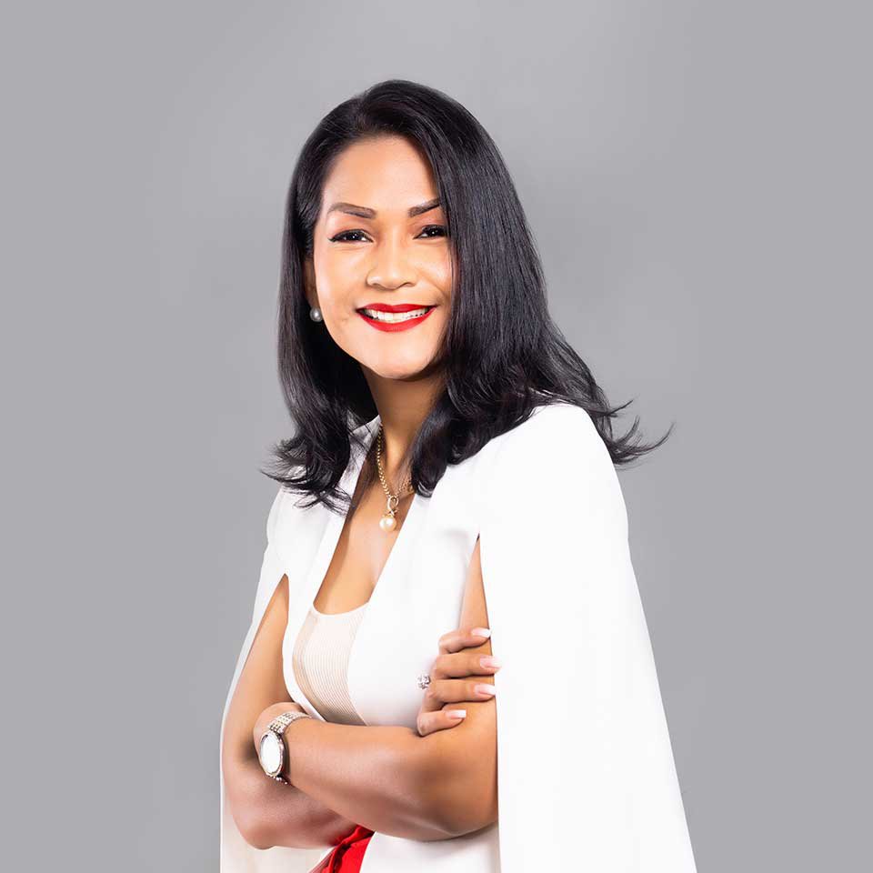លោកស្រី ឃួន ហ្រ្វង់ដារា ប្រធាននាយកយុទ្ធសាស្រ្តរបស់ក្រុមហ៊ុន ទ្រូម៉ាន់នី (ខេមបូឌា) ។