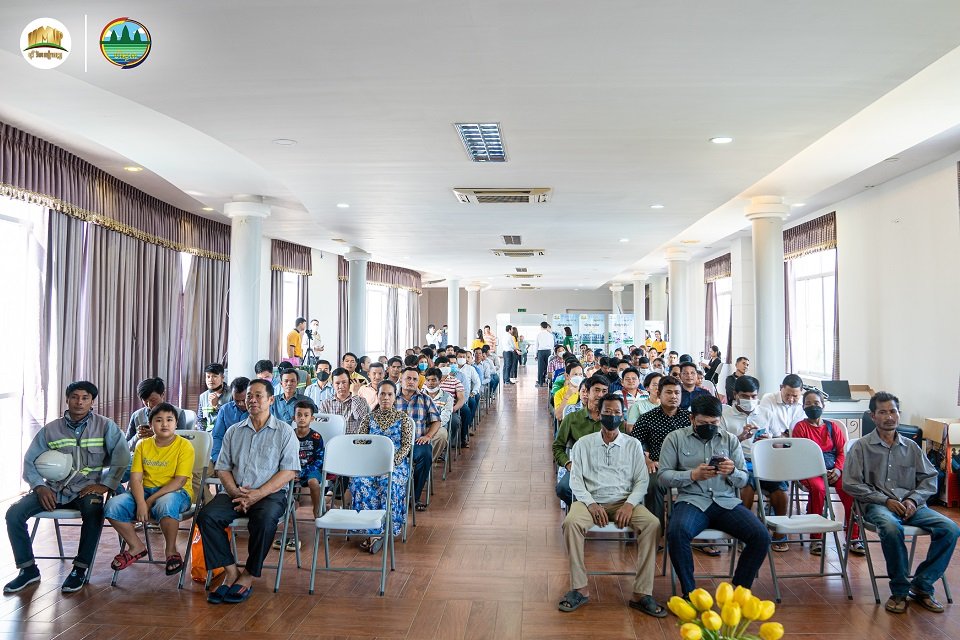 គិតគូរដល់បរិស្ថាន! បុរីវិមានភ្នំពេញចាប់ដៃជាមួយក្រសួងបរិស្ថាន ដើម្បីផ្សព្វផ្សាយពីការគ្រប់គ្រងសំណល់ប្លាស្ទិក