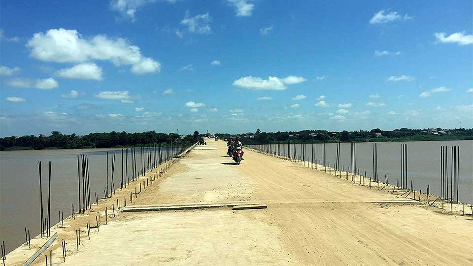 ស្ពាន​ថ្ម​កោះប៉ែន