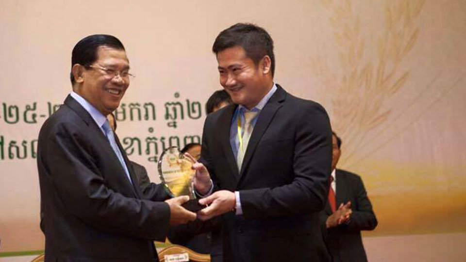 លោក ឡាយ ឈុនហួរ