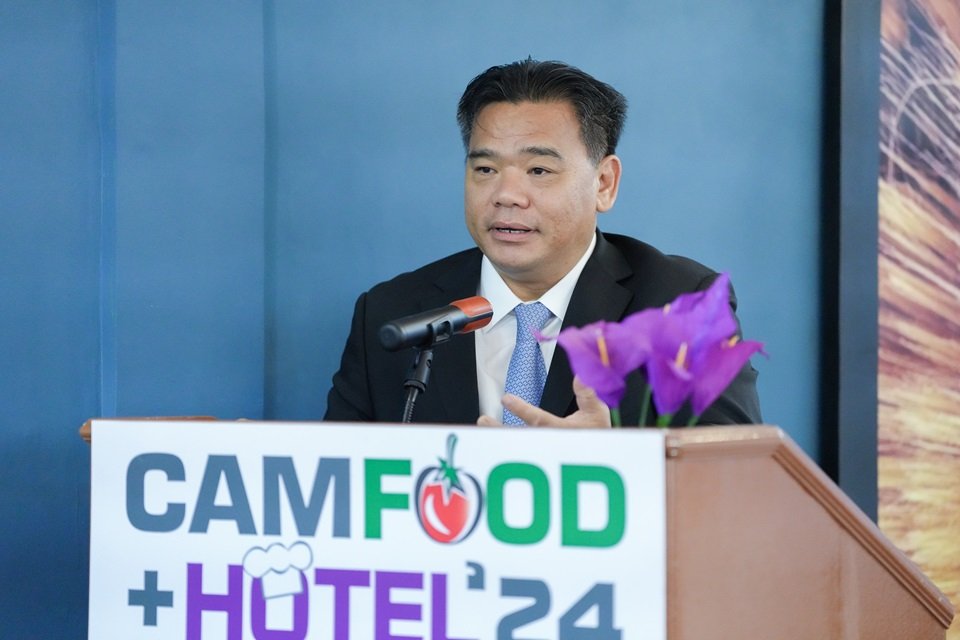 លោកឧកញ៉ាលូ ម៉េង