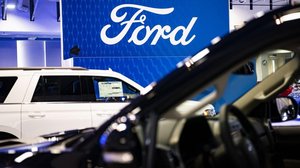ក្រុមហ៊ុនផលិតរថយន្ដ Ford អះអាងថា បញ្ហាអតិផរណានឹងធ្វើឲ្យកើនចំណាយផ្គត់ផ្គង់ប្រចាំត្រីមាសបន្ថែម