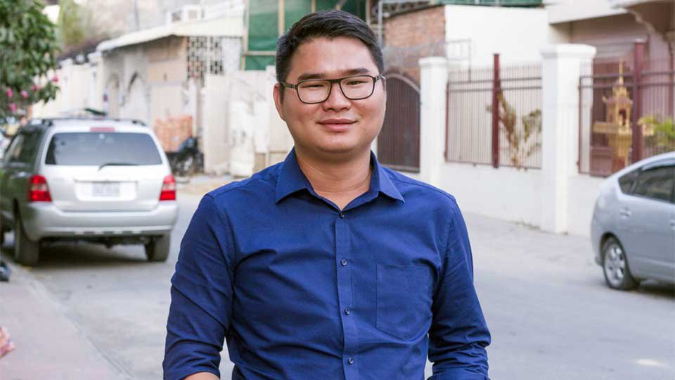 ផាវ ដារ័ត្ន