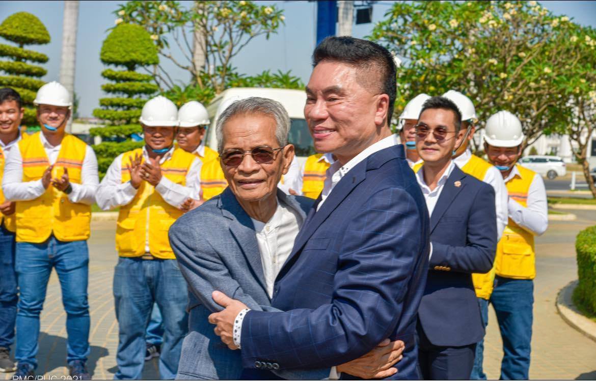 ពិធីចុះហត្ថលេខា នៃកិច្ចព្រមព្រៀងសហប្រតិបត្តិការណ៍ លើការបើកដំណើរសាលាសាលាបញ្ញាសាស្រ្តអន្តរជាតិ នៅលើ បុរី ពិភពថ្មី