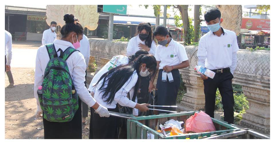 ការរៀបចំកម្មវិធីសំអាតទីក្រុង ក្រោមប្រធានបទ "សំអាតក្រុងយើង"​ ដេីម្បីទីក្រុងស្អាត សុខភាពល្អ ទេសចរណ៍មានកំណើន កើនជីវភាពគ្រួសារយើង