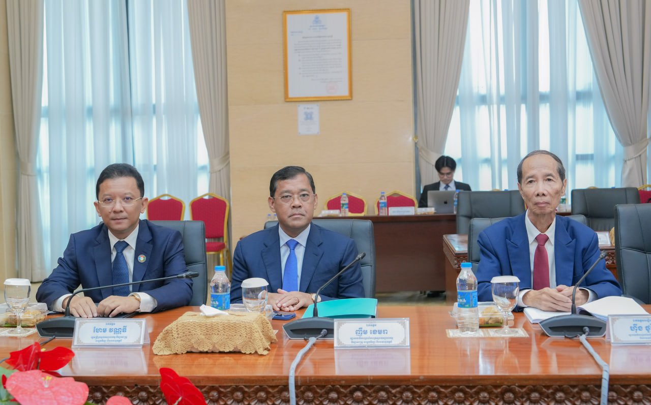 ឯកឧត្តម វង្សី វិស្សុត៖