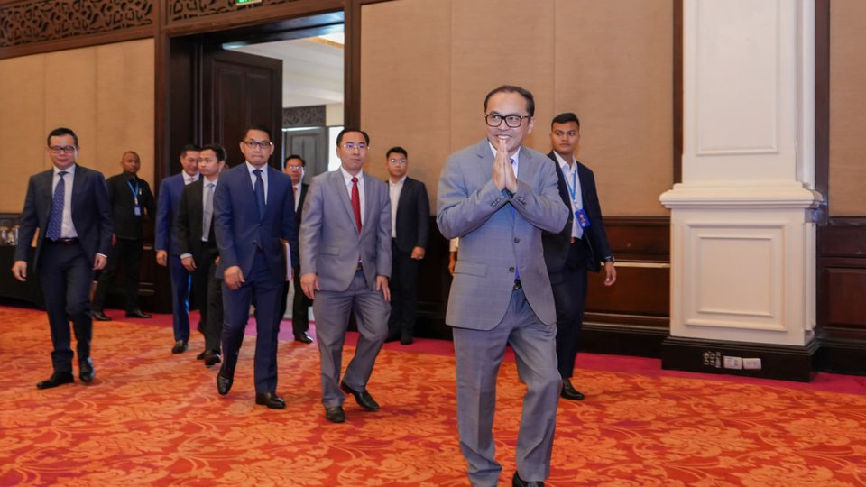 ឯកឧត្តម វង្សី វិស្សុត
