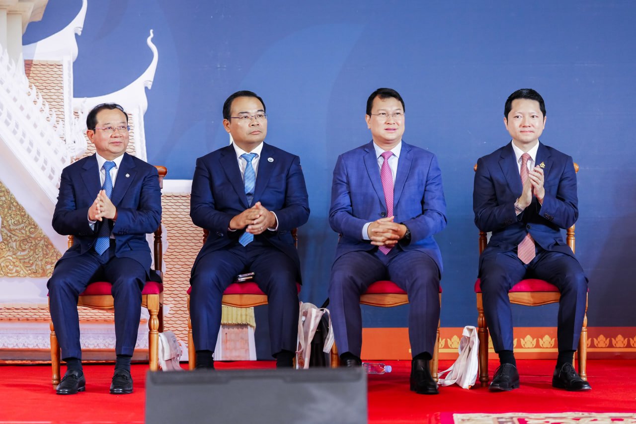ឯកឧត្តម វង្សី វិស្សុត ឧបនាយករដ្ឋមន្ត្រីប្រចាំការ