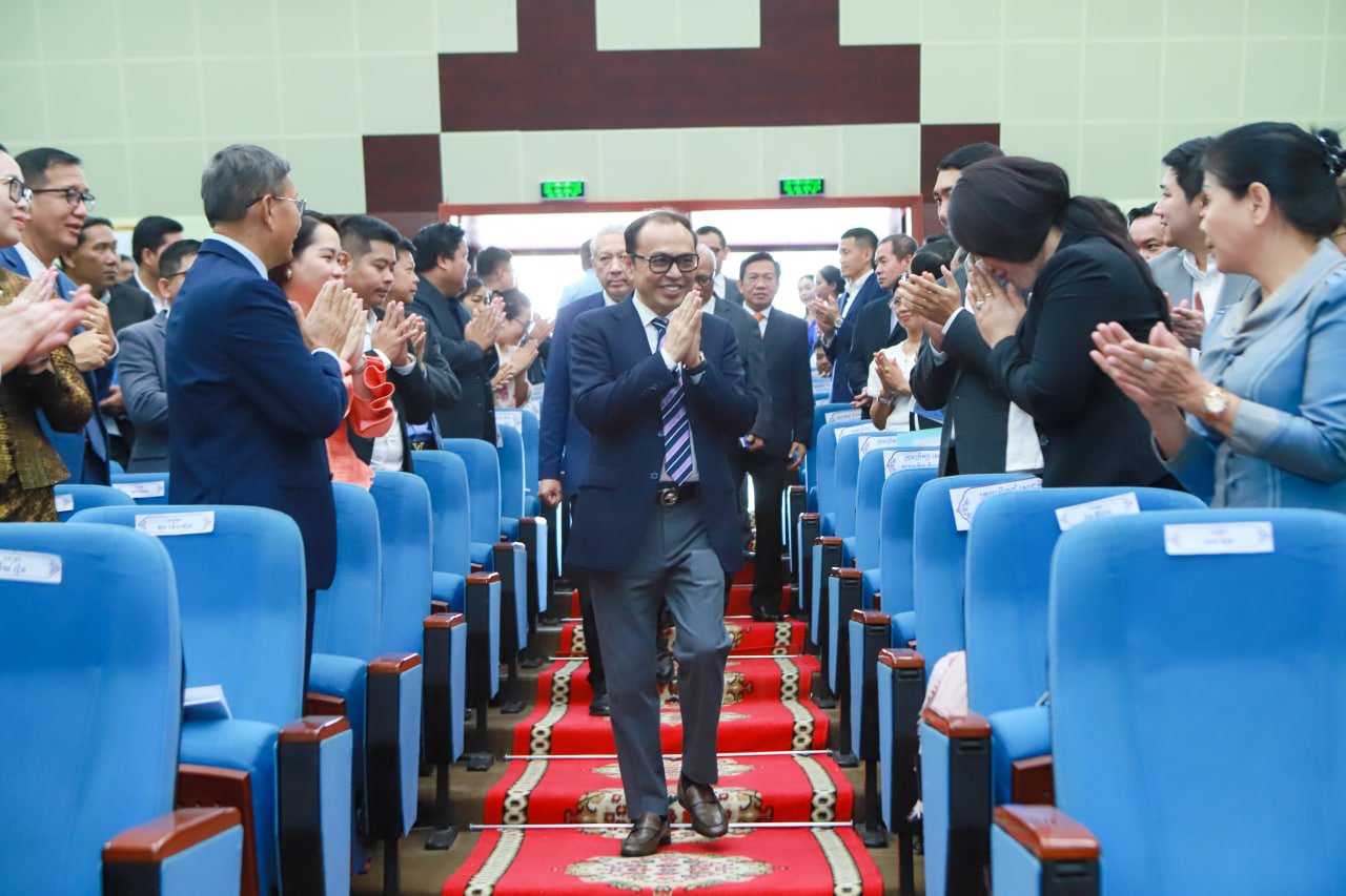 ឯកឧត្ដម វង្សី វិស្សុត