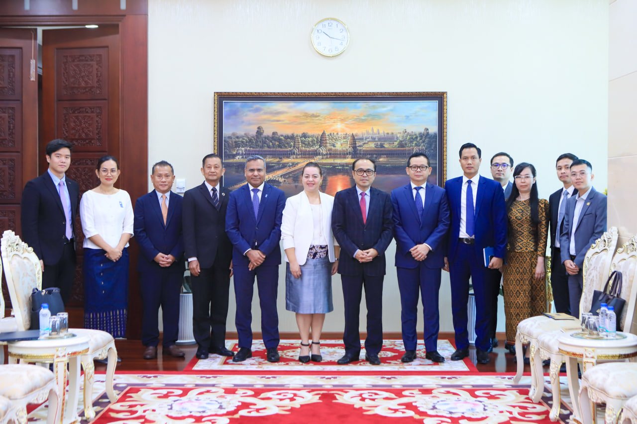 ឯកឧត្តម វង្សី វិស្សុត ឧបនាយករដ្ឋមន្ត្រីប្រចាំការ