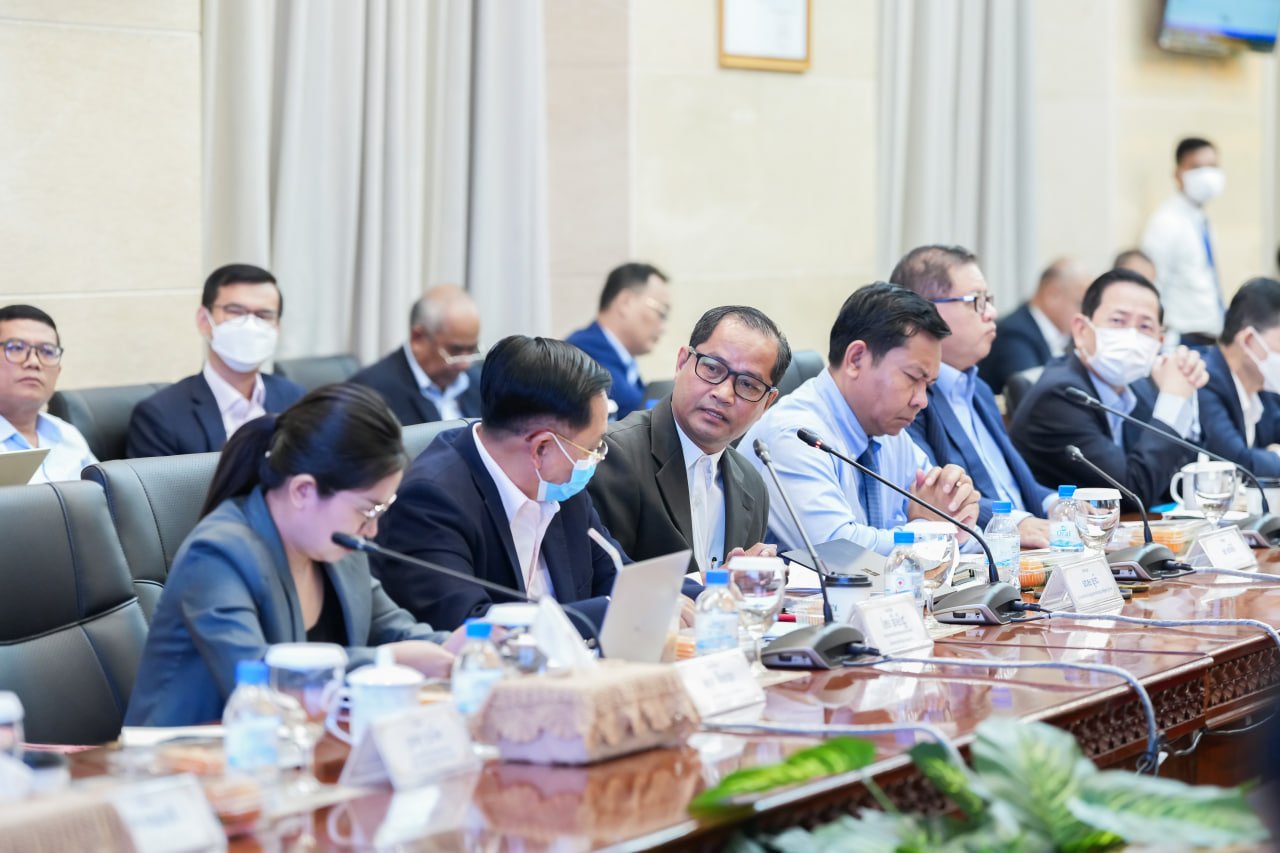 ឯកឧត្តមឧបនាយករដ្ឋមន្រ្តីប្រចាំការ វង្សី វិស្សុត