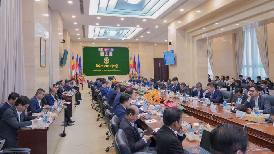ឯកឧត្តម វង្សី វិស្សុត៖