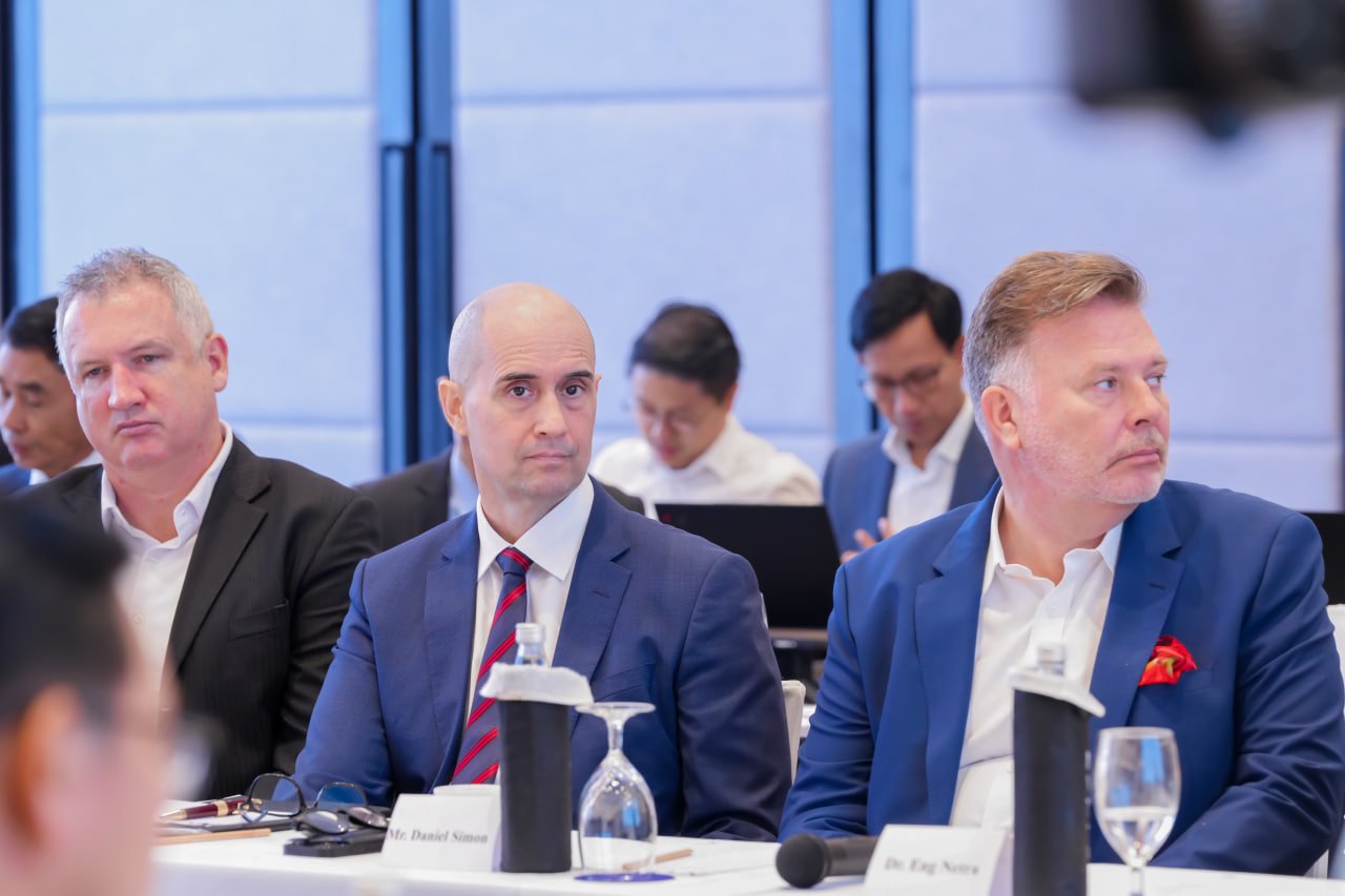 ឯកឧត្តម វង្សី វិស្សុត ឧបនាយករដ្ឋមន្ត្រីប្រចាំការ