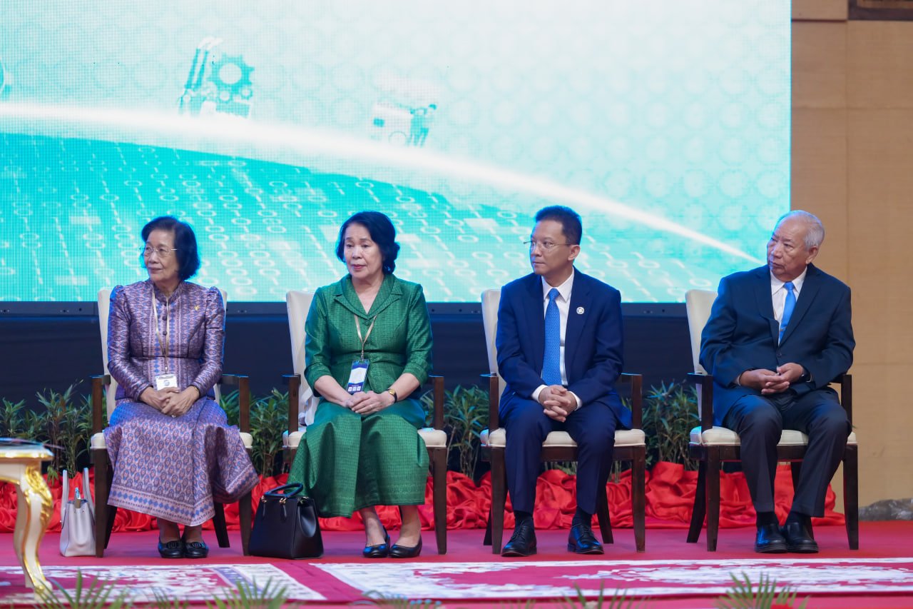 ឯកឧត្តម វង្សី វិស្សុត ឧបនាយករដ្ឋមន្ត្រីប្រចាំការ
