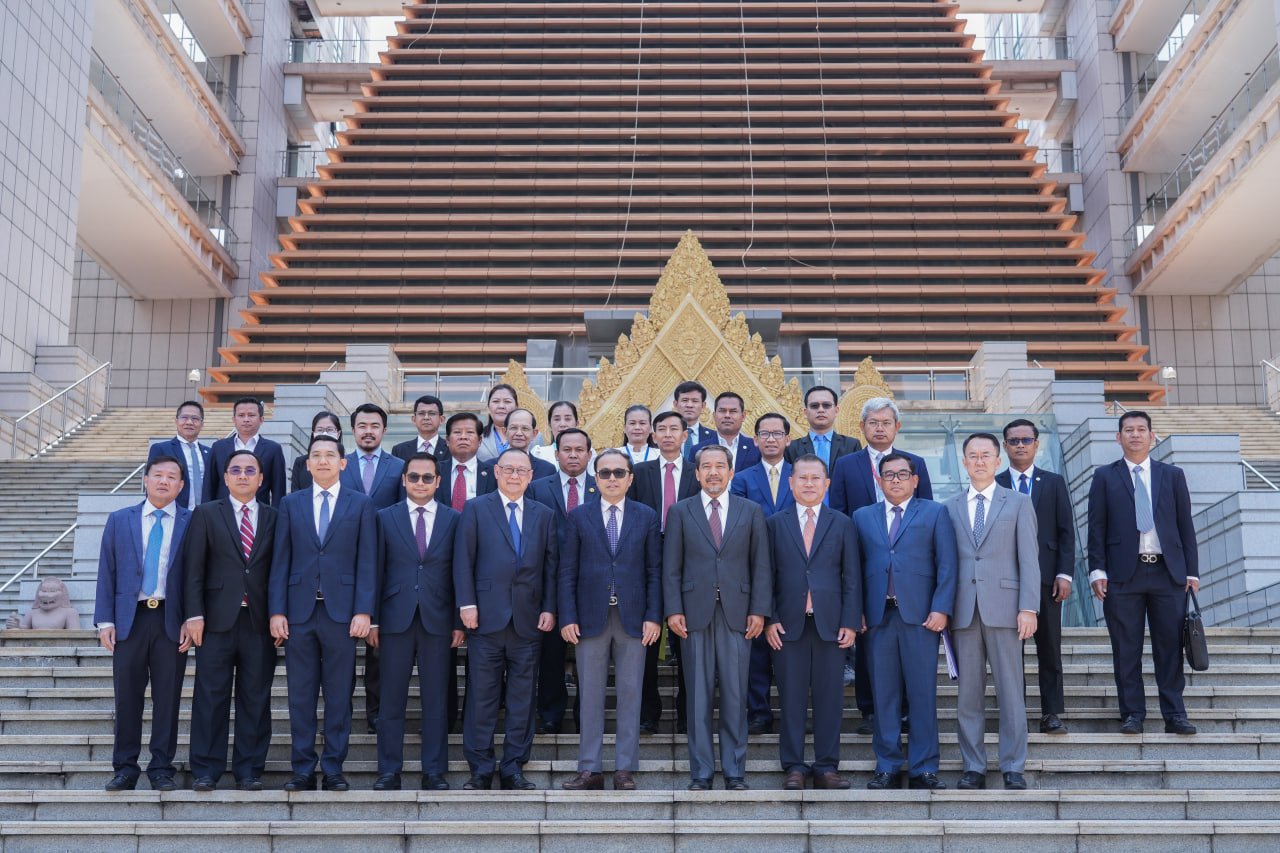 ឯកឧត្តមឧបនាយករដ្ឋមន្ត្រីប្រចាំការ វង្សី វិស្សុត