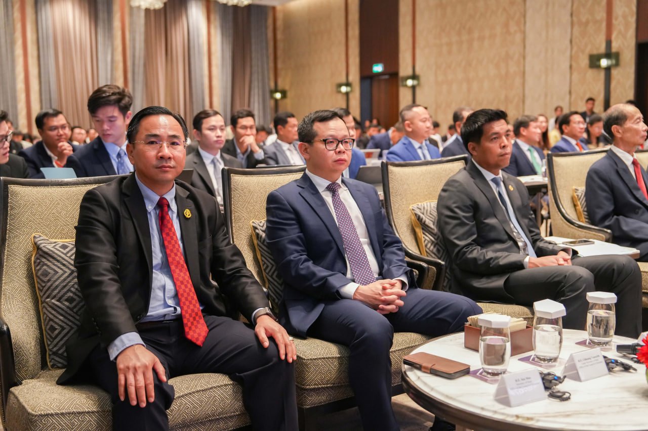 ឯកឧត្តម វង្សី វិស្សុត ឧបនាយករដ្ឋមន្ត្រីប្រចាំការ