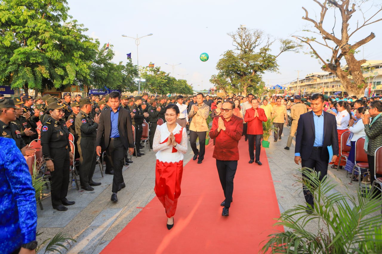 ឯកឧត្តមឧបនាយករដ្ឋមន្ត្រីប្រចាំការ វង្សី វិស្សុត
