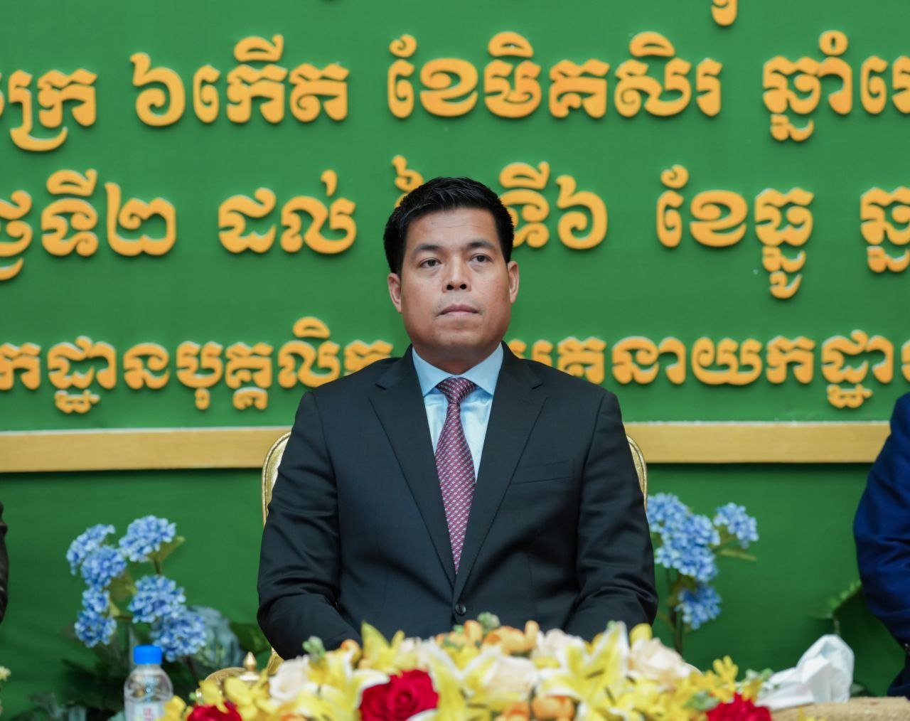 ឯកឧត្តម អេង ទូច